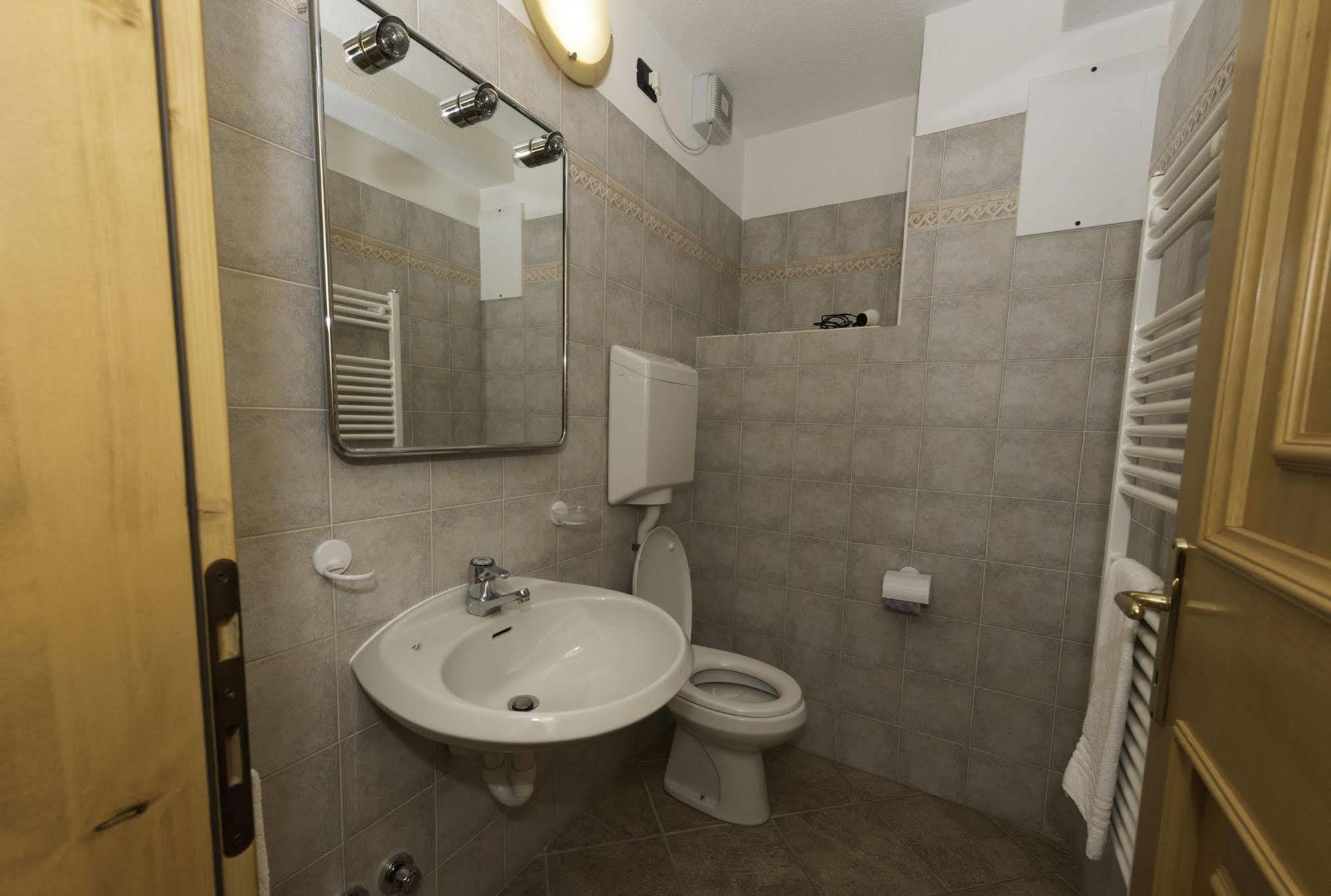 Appartamento Levanto Livigno Luaran gambar